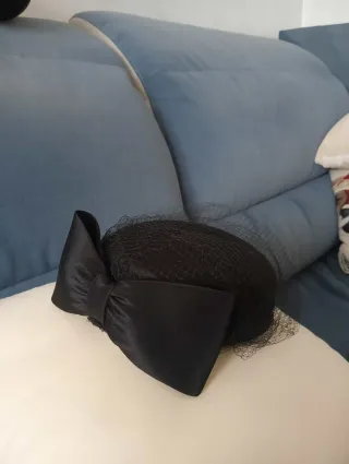 Cappello elegante nero vintage anni '70