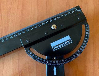 Herramienta auxiliar para sierra Powerfix