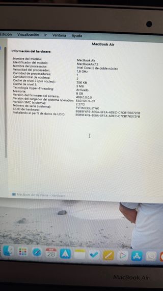 MacBook Air 13'' del 2017 in buone condizioni