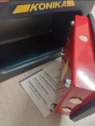 Cassaforte a muro Konika