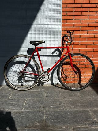 Bici paseo roja vintage XL ruedas grandes