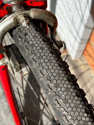 Bici paseo roja vintage XL ruedas grandes