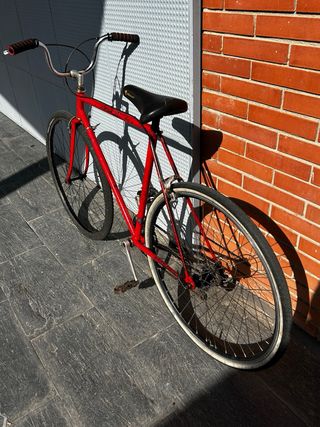 Bici paseo roja vintage XL ruedas grandes