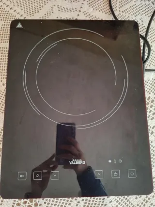 Placa de inducción portátil Valberg