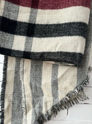 Bufanda reversible beige y negra