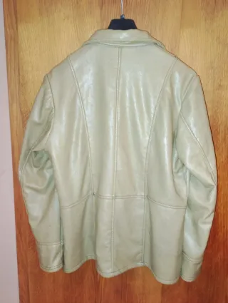 Chaqueta polipiel entallada XL