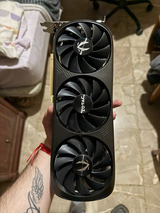 GeForce RTX 4070 Ti súper