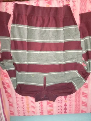 Jersey rayas Lacoste gris y rojo