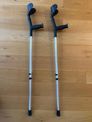 Pareja de Muletas Regulables - Casi Nuevas
