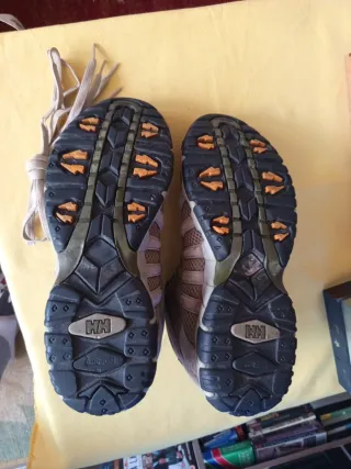 Botas Helly Hansen senderismo/trail T43