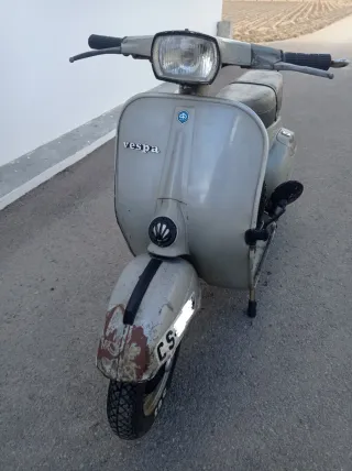 Vespa Primavera 75