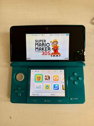 Nintendo 3DS Aqua Blue + Caricatore + Gioco