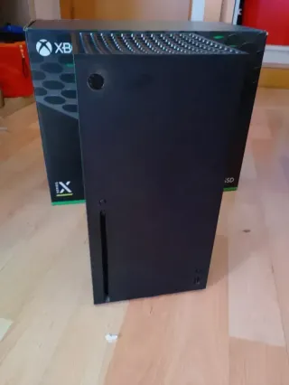 Xbox Series X 1TB + 9 Giochi + Extra