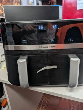 Freidora de aire Russell Hobbs 9L