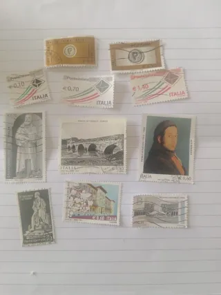 11 Francobolli Italiani Usati 2010-2014