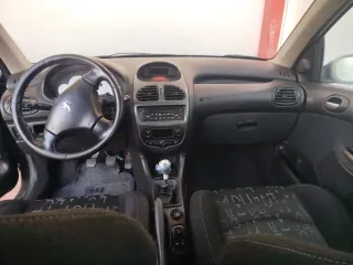 Peugeot 206 2004