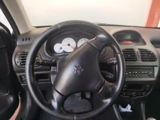 Peugeot 206 2004