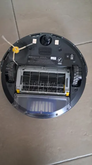 Roomba 697