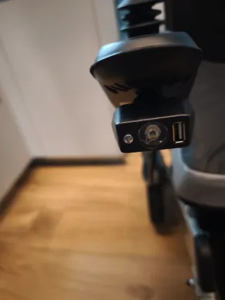 Silla de ruedas eléctrica plegable