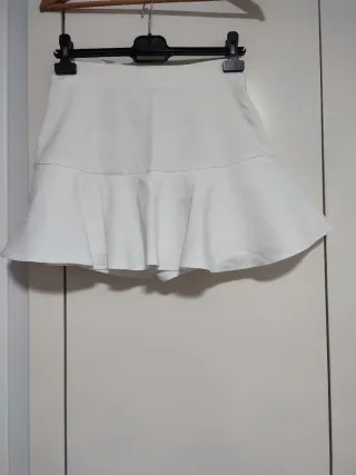 Falda pantalón blanca con lazada