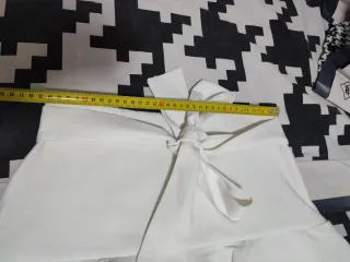 Falda pantalón blanca con lazada