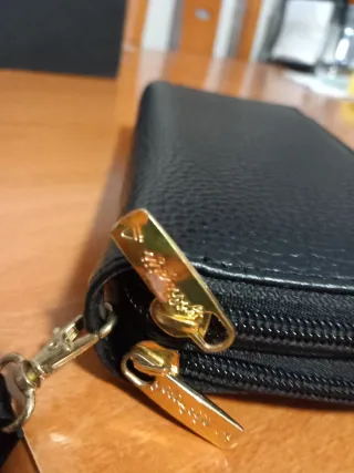 Cartera-monedero negra con cremallera