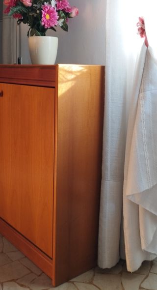 Mobile porta TV in legno con ante ripiano multiuso