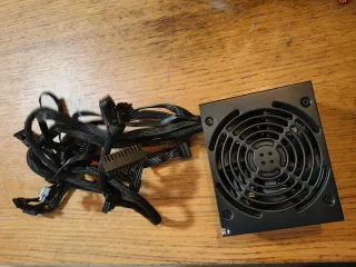 Fonte Corsair CV650 CV Series 80 Plus Bronze