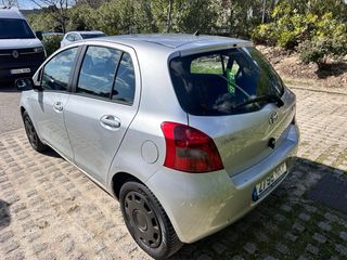 Toyota Yaris 2009
