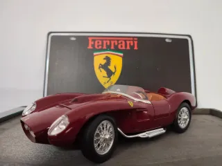 Coches a escala 1/18