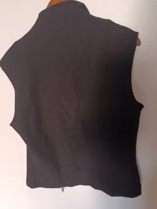 Chaleco negro cremallera cuello alto XXL