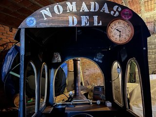 Cabina DJ Locomotora Steampunk