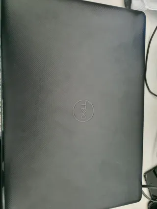 Portátil Dell Vostro 35BD i5 8GB RAM