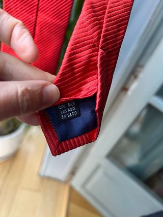 Corbata de seda roja