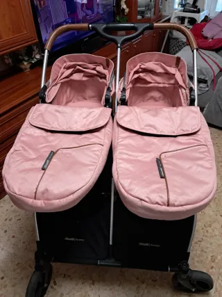 Silla de paseo doble rosa