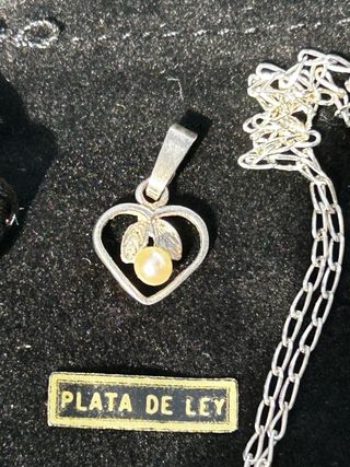 Collar Corazón Plata con Perla y Hojas