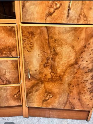 Mueble de salón madera y cristal