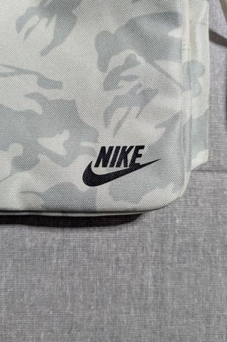 Bandolera Nike Estampada Blanca Talla Única