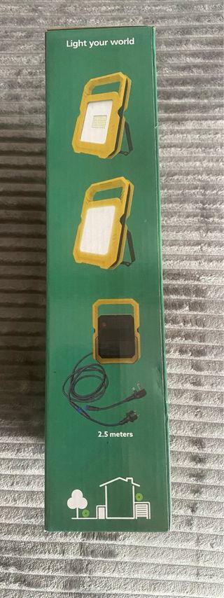 Proyector Sylvania nuevo 45W 5000lm 4000K LED