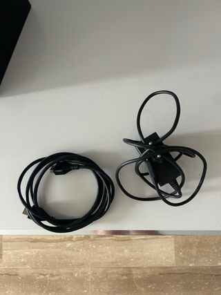 Nintendo Switch con todo incluido funda y cables