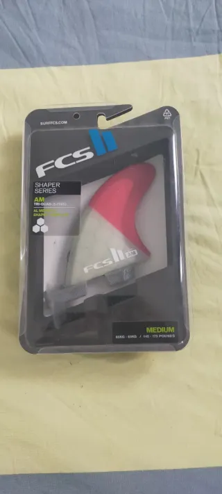 Tabla de surf Slash Rippler+ y 2 juegos de quillas