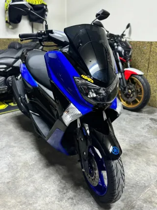 Yamaha NMAX 155cc Scooter Azul/Negro