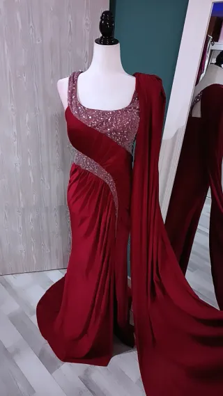 Vestido de fiesta rojo con lentejuelas