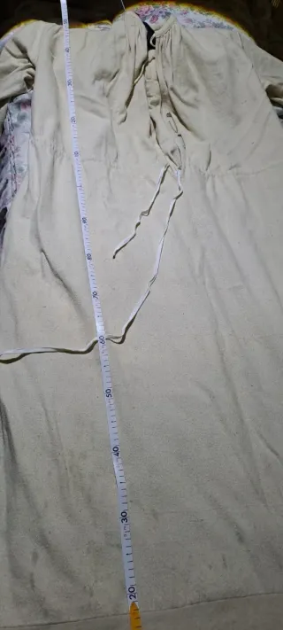 Túnica de estameña beige adulto.