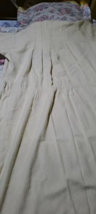 Túnica de estameña beige adulto.