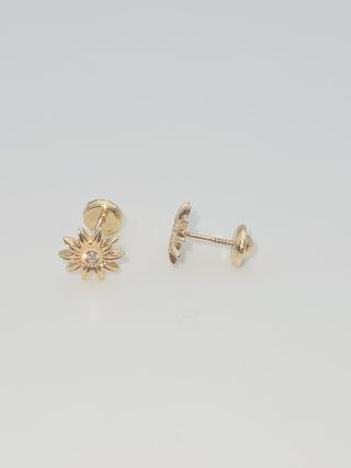 Pendientes Oro 18K Flor 0,58gr 0,7cm
