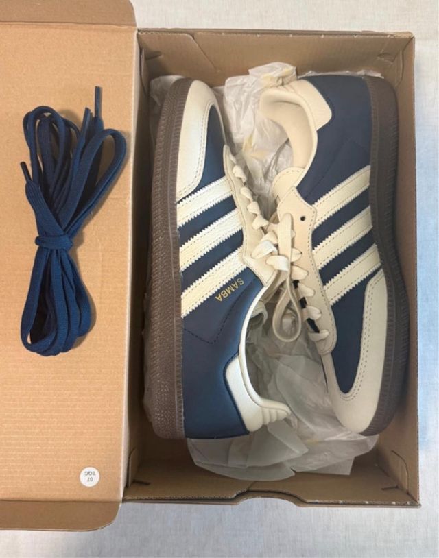 Adidas Samba Mujer Azul y Beige de segunda mano por 90 EUR en Fuenlabrada  en WALLAPOP