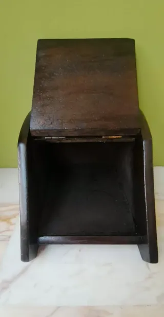 Mueble carbonera antigua