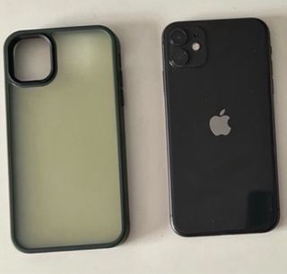 Funda iPhone 11 Negra y Verde