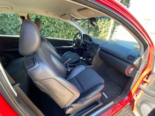 Mercedes-Benz Clase A180 black and red 2006